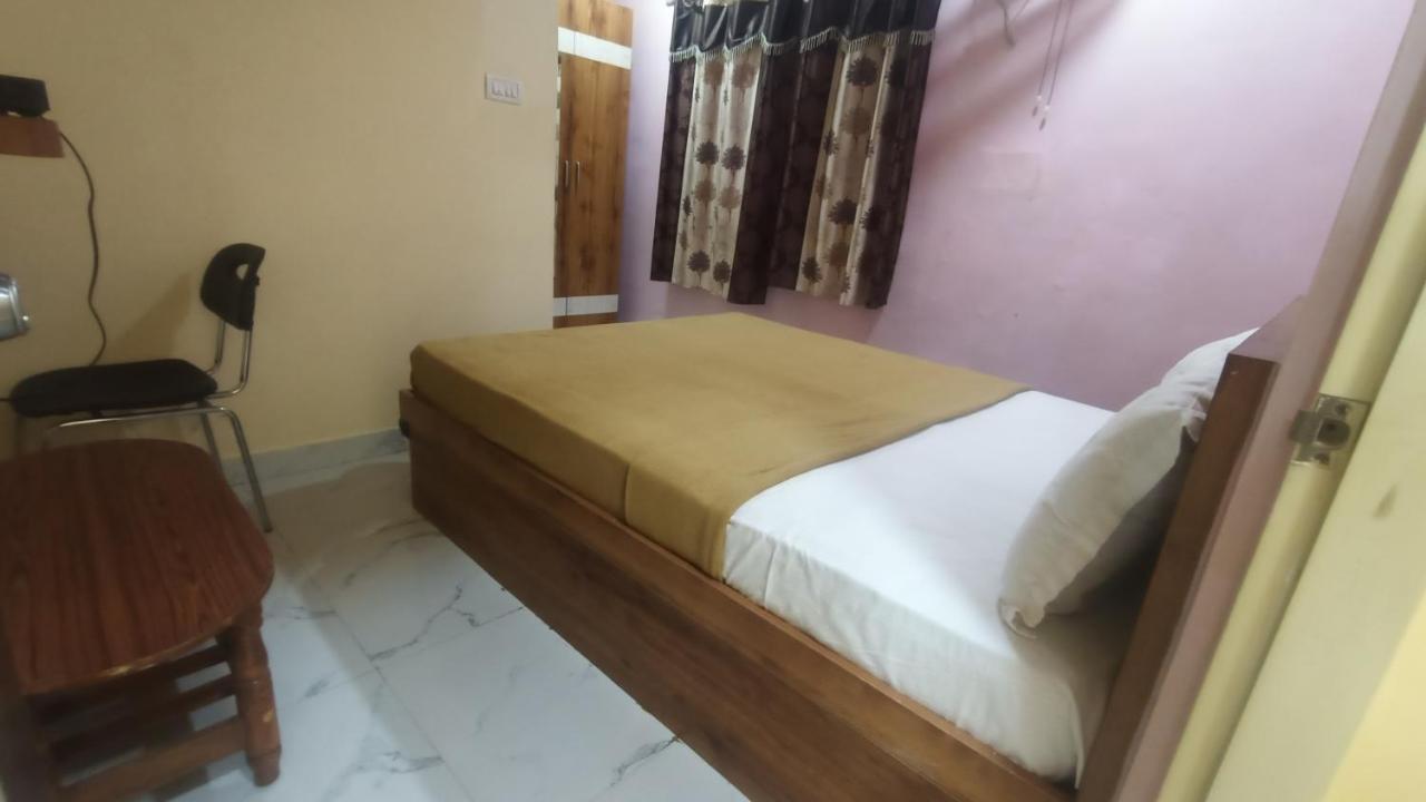 Mandara Comforts Hotel Bangalore Bagian luar foto