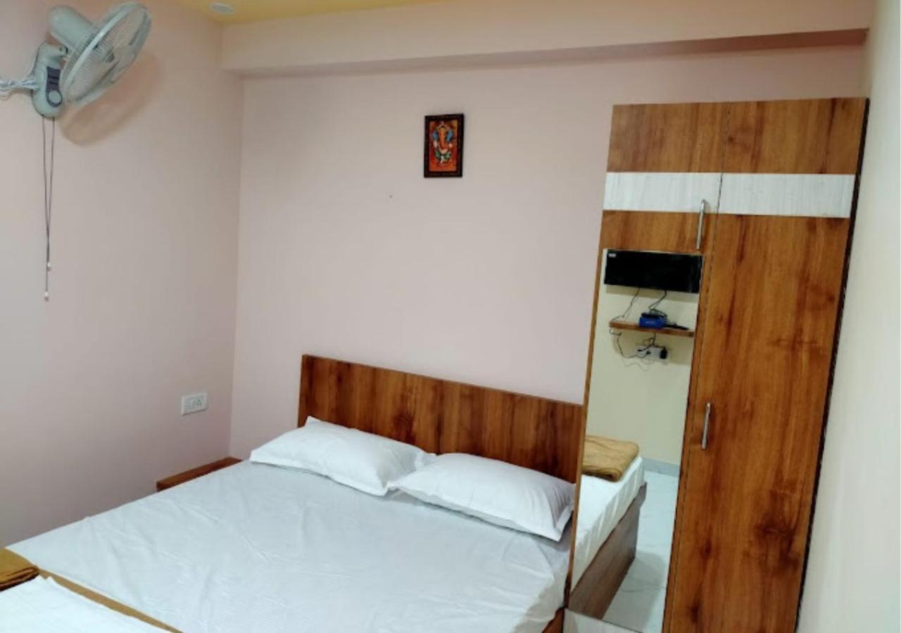 Mandara Comforts Hotel Bangalore Bagian luar foto