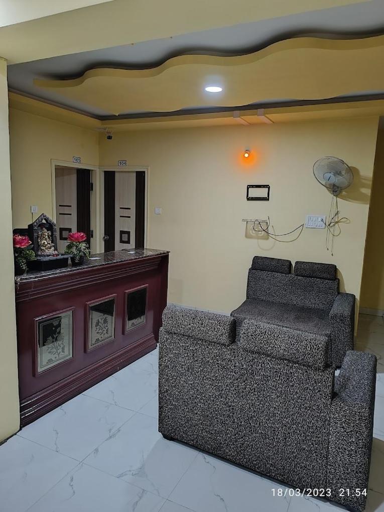 Mandara Comforts Hotel Bangalore Bagian luar foto